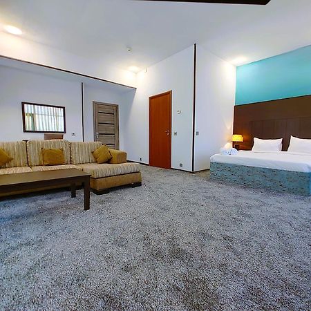 Crossway Hotel Masazır Kültér fotó